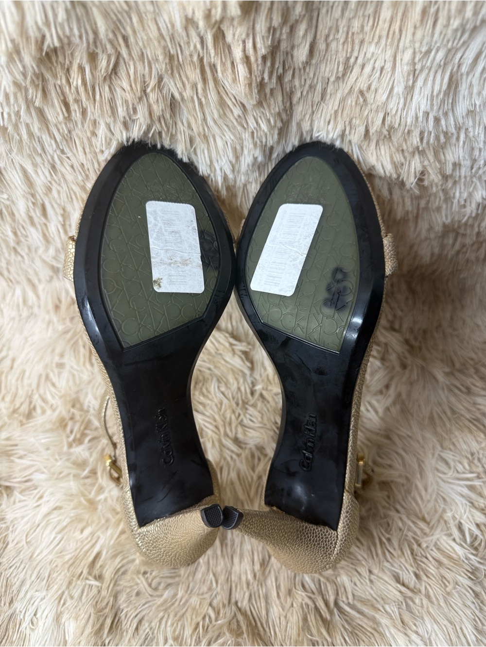 NWT CALVIN KLEIN Gold T-Strap High Heel Sandals - Picture 11 of 12